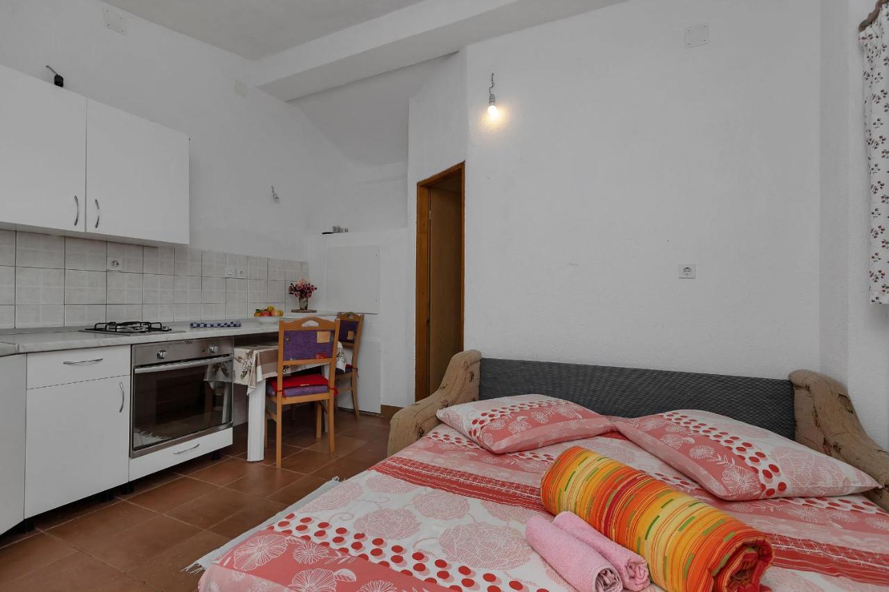 Apartments Milivoj Bogomolje Esterno foto